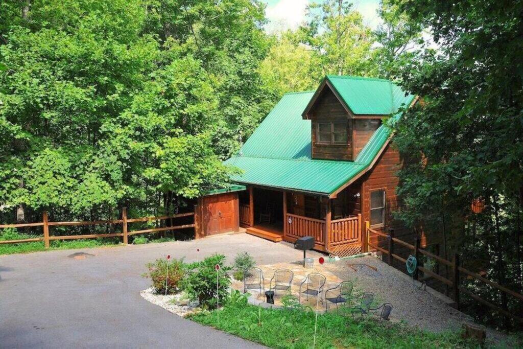 Brave Eagle Cabin 塞维尔维尔 客房 照片
