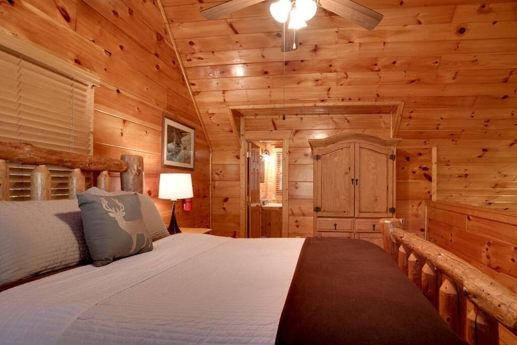 Brave Eagle Cabin 塞维尔维尔 客房 照片